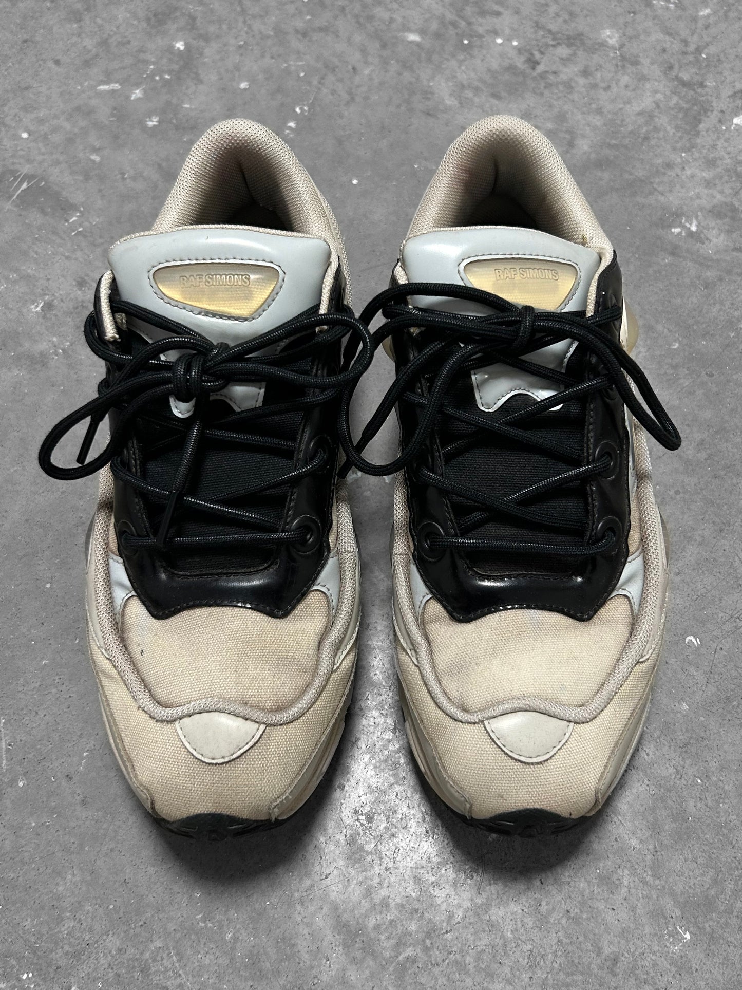 Adidas RAF Simons Ozweego 3 "White Core Black" (43 1/3)