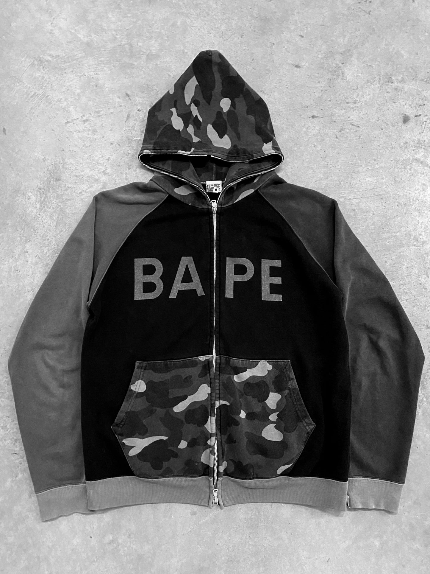 "A Bathing Ape" Nigo Grey Camo Jacket (M)